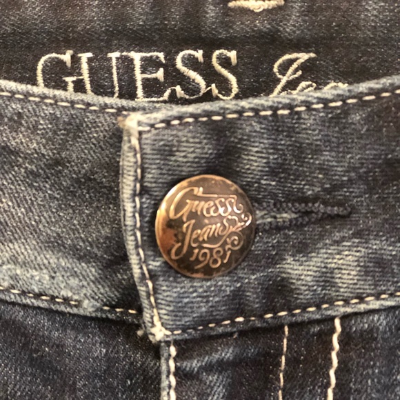 Guess Jeans Size 27 - Picture 2 of 6